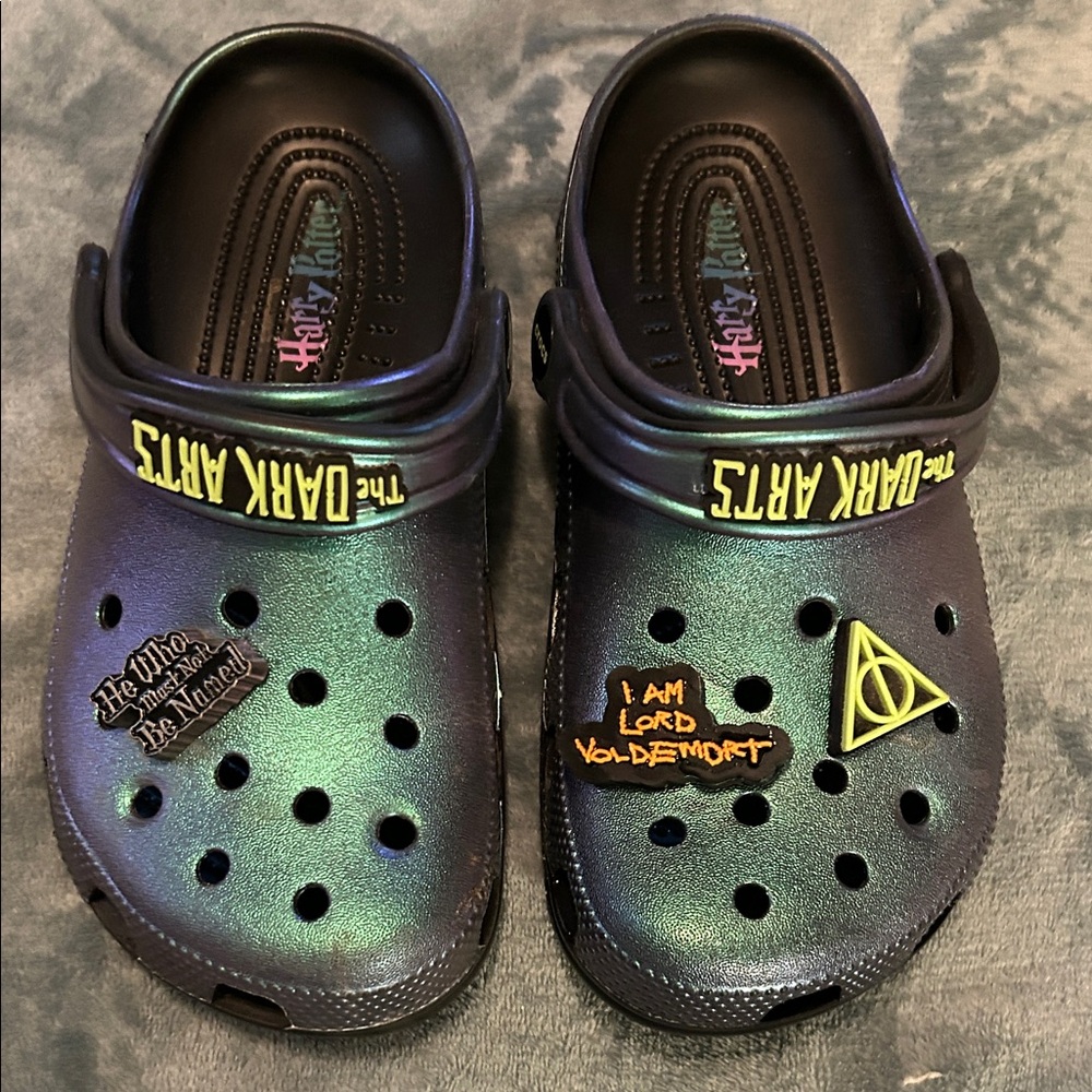 CROCS Harry Potter Dark Arts Women’s Size 6 Men’s 4